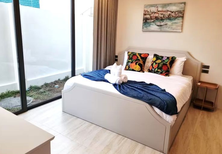 Luxury 4-Bed Villas with Partial Sea Views in Bangrak