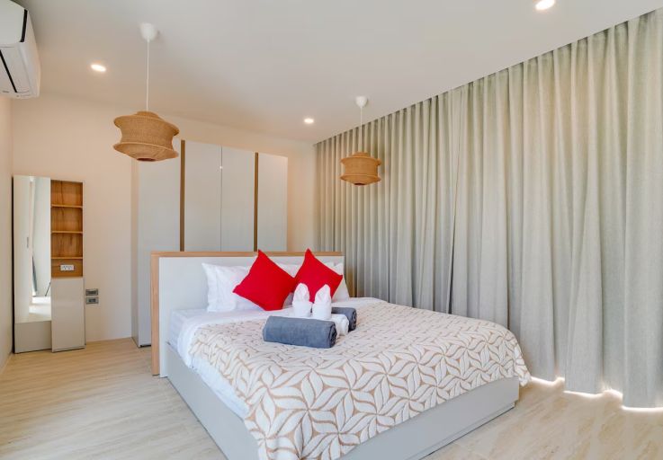 Luxury 4-Bed Villas with Partial Sea Views in Bangrak