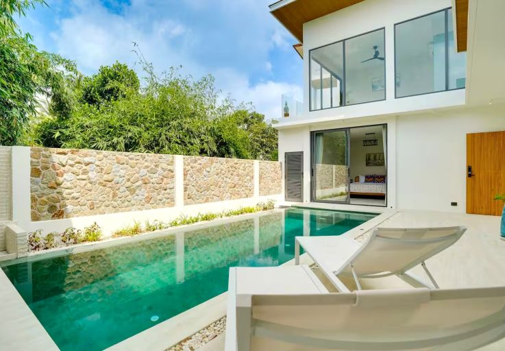 Luxury 4-Bed Villas with Partial Sea Views in Bangrak