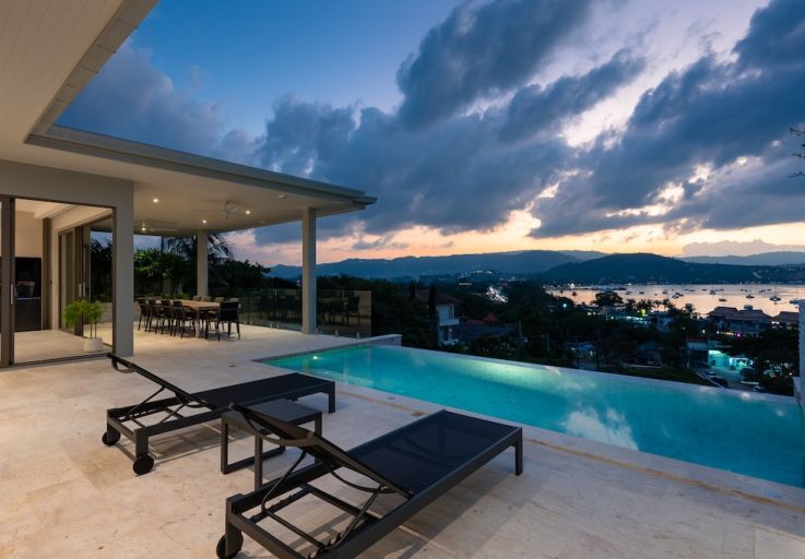 Beautiful 4 Bed Sunset Sea View Villa in Bangrak