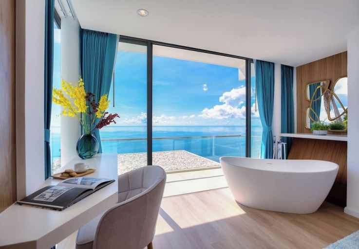 Panoramic 5 Bed Luxury Sea View Villa in Bangpor