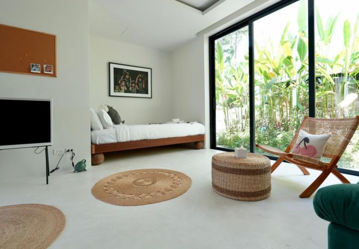 Sleek 5 Bedroom Luxury Sunset View Villa in Maenam
