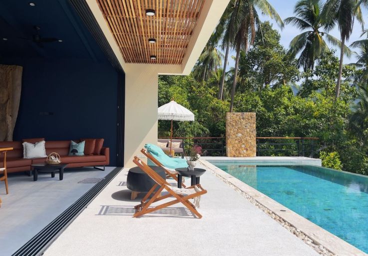 Sleek 5 Bedroom Luxury Sunset View Villa in Maenam