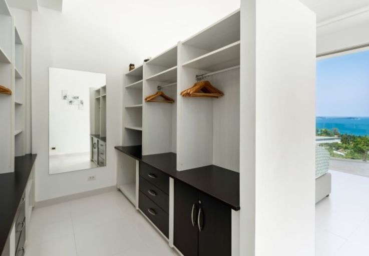 Architectural 5 Bed Sea View Villa in Chaweng Noi
