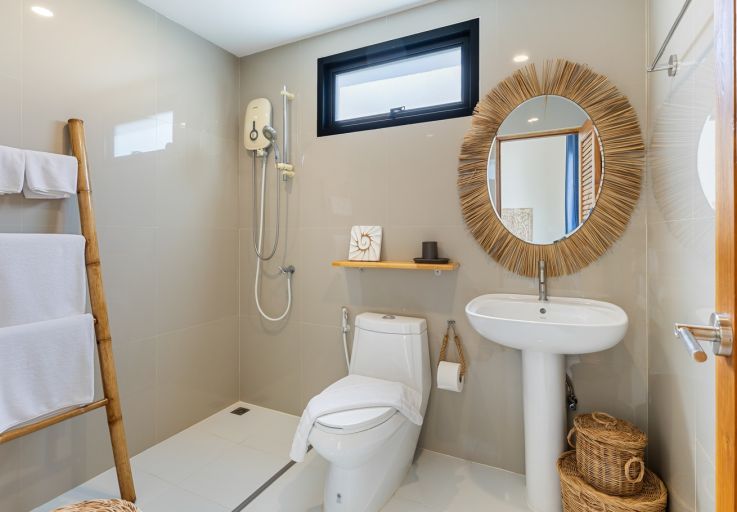 Charming 5 Bedroom Pool Villa for Sale in Chaweng
