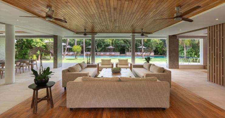 sleek-7-bedroom-luxury-beachside-villa-for-sale-in-bali- thumb 3