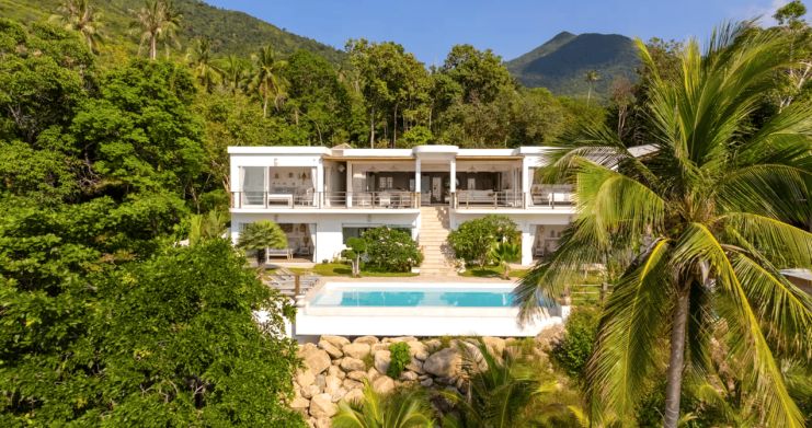 stunning-4-bed-oceanfront-sunset-villa-in-chaloklum-beach- thumb 19
