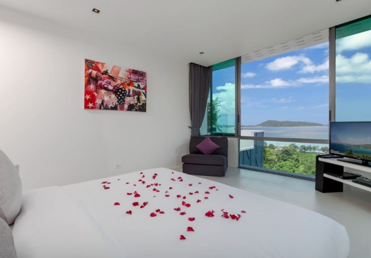 phuket-luxury-villa-for-sale-kalim